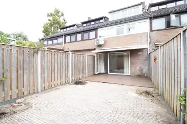 106m2 house to rent for 2750€/month in De Parelvisserslaan 84, Amstelveen