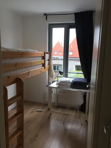5m2 Chambre à louer pour 550€/mois à Joeswerd, Groningen