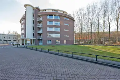 95m2 Appartement à louer pour 1295€/mois à Raesbergenstraat, Gouda