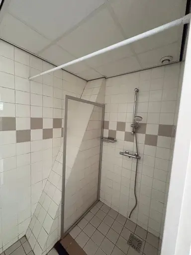 30m2 anti-squat to rent for 300€/month in Lekkerkerk