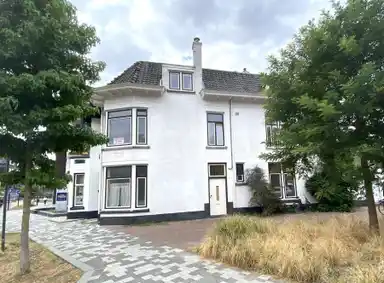 120m2 house to rent for 3100€/month in Visserijstraat, Enschede