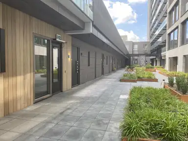 128m2 Appartamento in affitto per 2722€/mese a Bundweg, Rotterdam