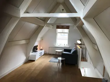 55μ² Διαμέρισμα προς ενοικίαση για 1500€/μήνα σε Dam, Schiedam