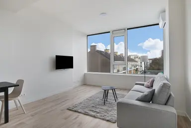 58m2 Appartement à louer pour 1750€/mois à Wethouder Hillenaarplantsoen 125, Rijswijk