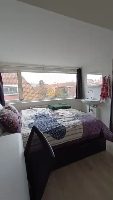10m2 Chambre à louer pour 618€/mois à Wassenaarseweg, The Hague