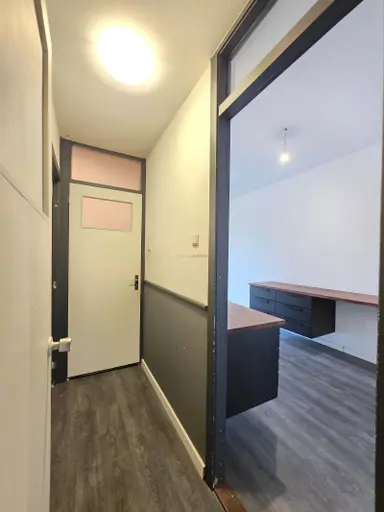 55m2 apartment to rent for 985€/month in Mathenesserdijk, Rotterdam