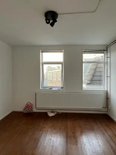 14m2 room to rent for 550€/month in Van Musschenbroekstraat, The Hague