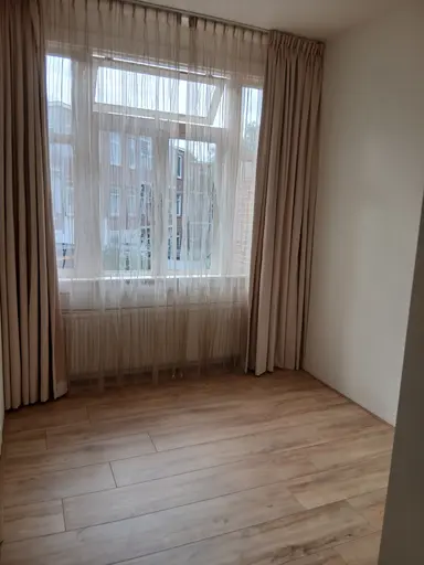 12μ² Δωμάτιο προς ενοικίαση για 450€/μήνα σε Lunterenstraat, The Hague