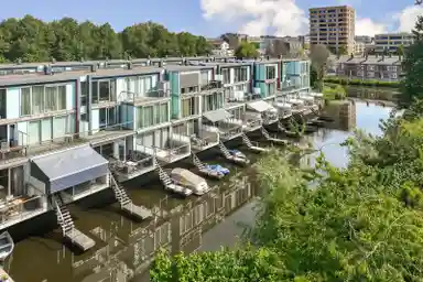 133m2 house to rent for 5000€/month in Osdorper Ban, Amsterdam