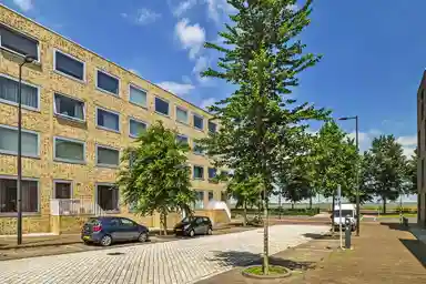 90m2 apartment to rent for 2400€/month in Talbotstraat, Amsterdam