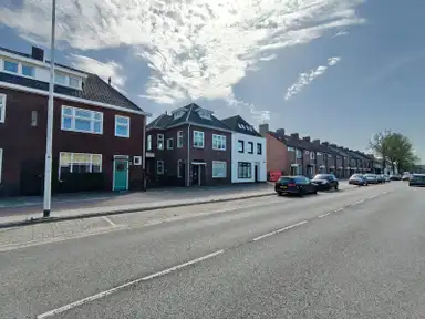 55m2 Appartement à louer pour 1300€/mois à Tongelresestraat 394, Eindhoven