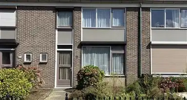 m2 house to rent for 713€/month in Goudenregenstraat 14, Groesbeek