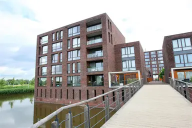 160m2 Appartement à louer pour 1875€/mois à De Heerlijkheid, Hendrik-Ido-Ambacht