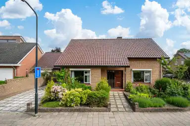 142m2 house to rent for 2500€/month in Bloemheuvellaan 17, Apeldoorn