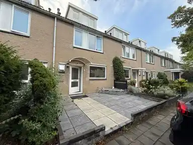 148m2 house to rent for 2900€/month in Midscheeps 11, Amstelveen