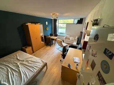 20m2 Chambre à louer pour 700€/mois à Wassenaarseweg, Leiden