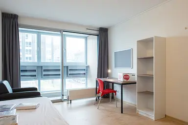 16m2 Chambre à louer pour 364.23€/mois à Waldorpstraat 47-47, The Hague