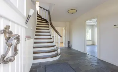 301m2 house to rent for 3500€/month in Toupsbergstraat 138, Kerkrade