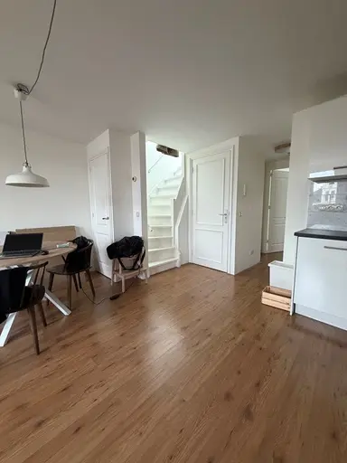 60m2 flat to rent for 2250€/month in Albert Cuypstraat 141-1, Amsterdam