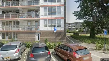 92m2 flat to rent for 1900€/month in Messiaenplantsoen, Almere