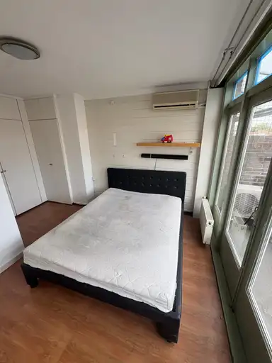 86m2 room to rent for 727€/month in Rotterdamsedijk, Schiedam