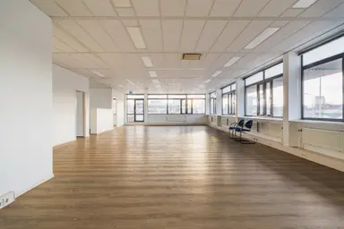 178m2 apartment to rent for 1750€/month in Zichtenburglaan 16, The Hague