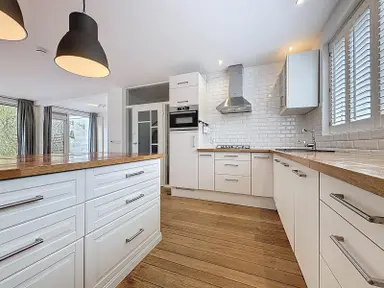 149m2 house to rent for 3450€/month in Mississippi, Amstelveen