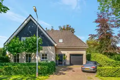 214m2 house to rent for 3450€/month in Visweg, Castricum