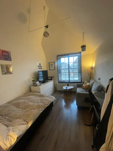 18m2 studio à louer pour 650€/mois à Hoge Nieuwstraat, Dordrecht