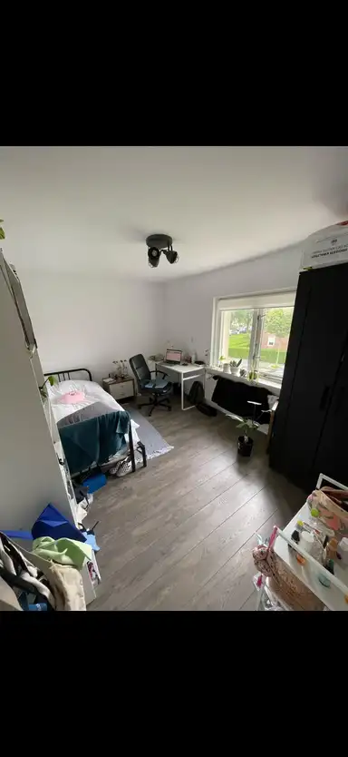 120m2 room to rent for 950€/month in Koningin Wilhelminastraat, Elst