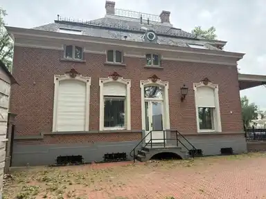 100m2 huis te huur voor 1950€/maand in Nieuwevaart 1, Sprang-Capelle