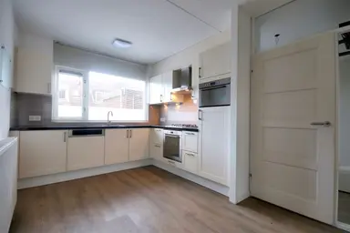85μ² μονοκατοικία προς ενοικίαση για 1690€/μήνα σε Middelburgsingel 54, Arnhem