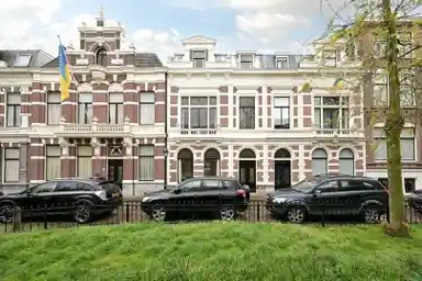 331m2 house to rent for 6000€/month in Surinamestraat, The Hague