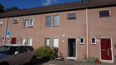 98m2 maison à louer pour 1400€/mois à Bögelskamphoek, Enschede