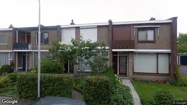 148m2 maison à louer pour 4200€/mois à Professor Lorentzlaan, Amstelveen
