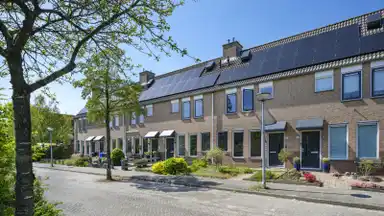 122m2 house to rent for 1522€/month in Noordwal 6, Huizen