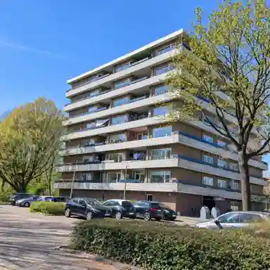 100m2 Appartement à louer pour 1960€/mois à Marne 9, Amstelveen