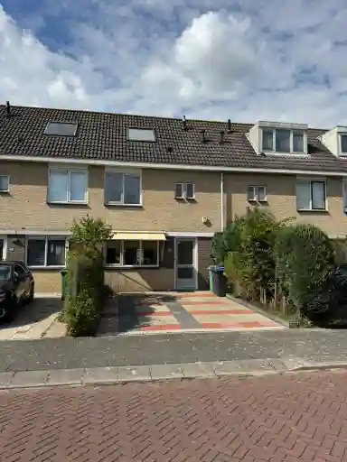 100m2 maison à louer pour 3200€/mois à Gaasterland, Amstelveen