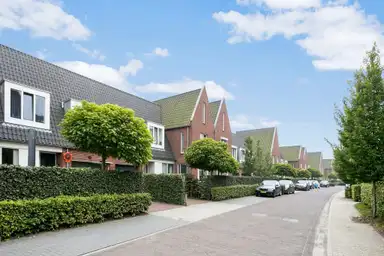 127m2 house to rent for 2650€/month in Margrietlaan 25, Vught