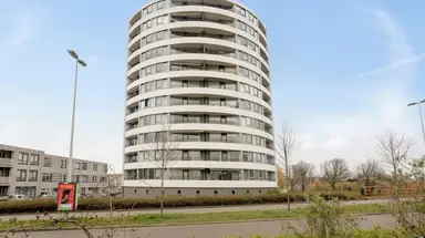 70m2 Appartement à louer pour 1115€/mois à Tine van Dethstraat 12, Leiden