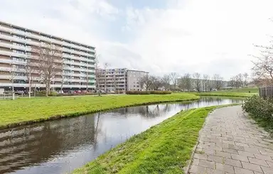 85m2 Appartement à louer pour 1115€/mois à Cruquiuslaan, Leiden