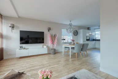 105m2 Appartamento in affitto per 2150€/mese a Loosduinse Hoofdplein, The Hague
