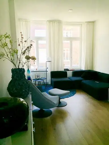 179m2 huis te huur voor 2100€/maand in Membredestraat, Maastricht