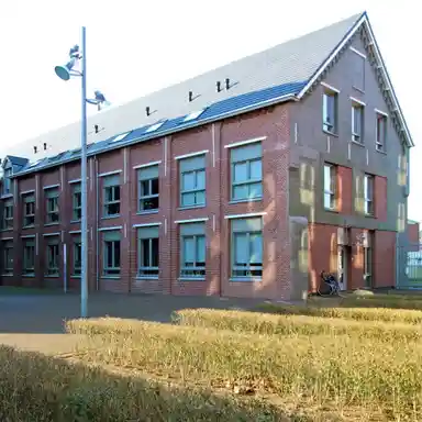 105m2 flat to rent for 1228.07€/month in Erasplaats 66, Tilburg