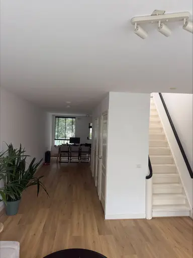 100m2 room to rent for 1550€/month in Wilhelminastraat, Amsterdam