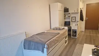 28μ² Δωμάτιο προς ενοικίαση για 299€/μήνα σε Oranjelaan, The Hague