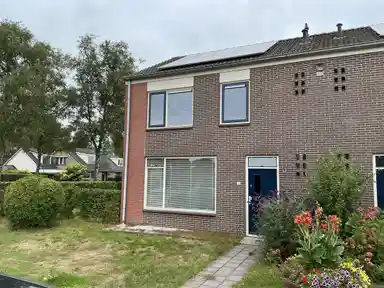137m2 huis te huur voor 764.14€/maand in Merelstraat 38, Meppel