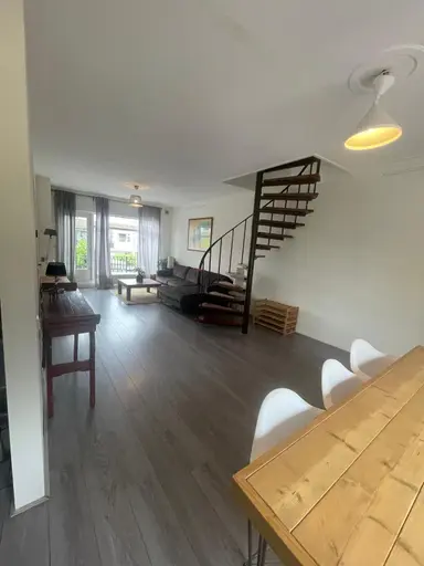 m2 Wohnung zur Miete für 2495€/Monat in Damlaan, Leidschendam