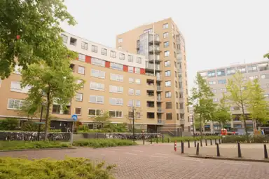 100m2 Appartement te huur voor 2090€/maand in Henriëtte Roland Holststraat, Utrecht