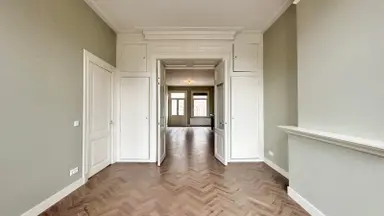 62m2 apartment to rent for 2450€/month in Van Baerlestraat, Amsterdam